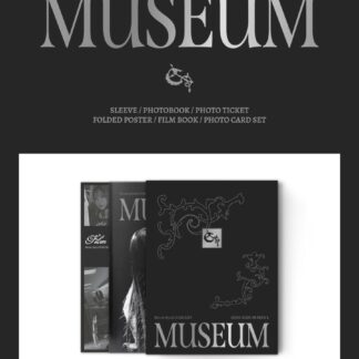 [已截單][MOON BYUL] MUSEUM CONCERT PHOTOBOOK (2024~2026 IN SEOUL)